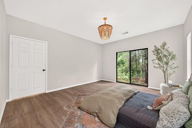41 Creek Forest Lane, Conroe, TX 77384