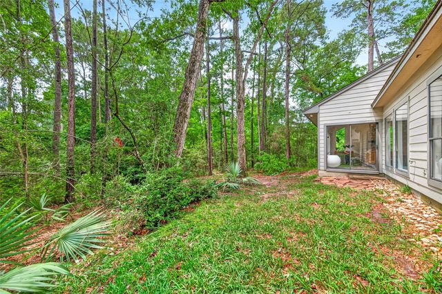 41 Creek Forest Lane, Conroe, TX 77384