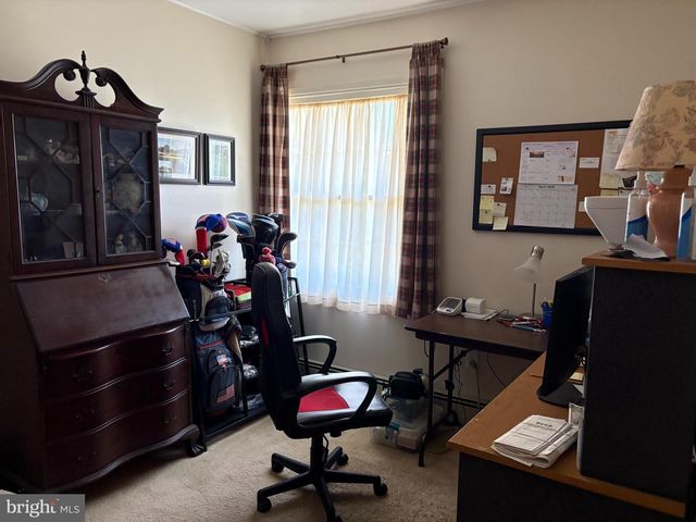 29 GRIDIRON RD, Levittown, PA 19057