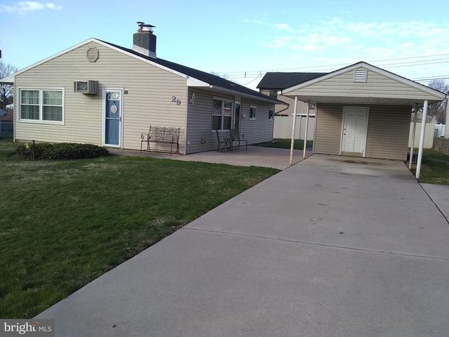 29 GRIDIRON RD, Levittown, PA 19057