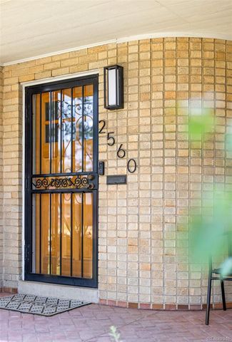 2560 Locust Street, Denver, CO 80207