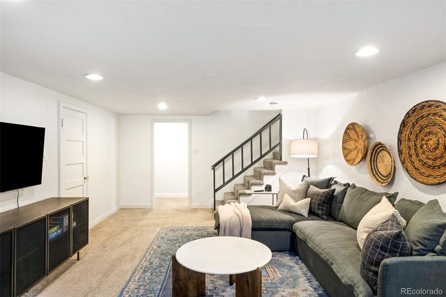 2560 Locust Street, Denver, CO 80207