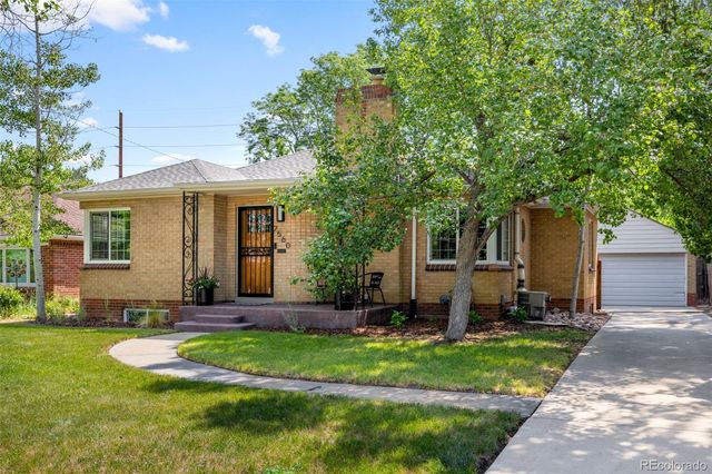 2560 Locust Street, Denver, CO 80207