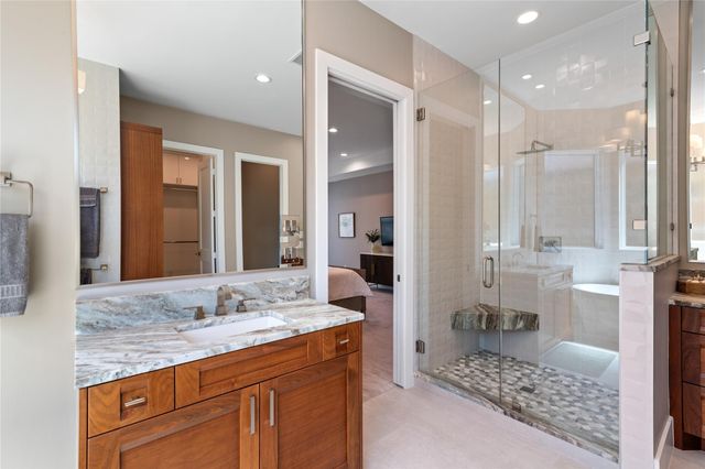 385 Edgewood Drive, Montgomery, TX 77356
