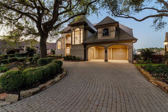 385 Edgewood Drive, Montgomery, TX 77356