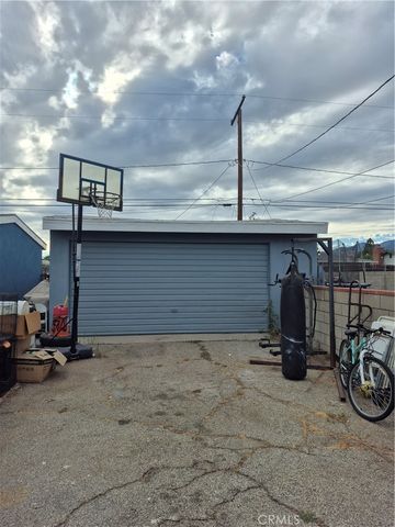 419 E Lee, Azusa, CA 91702