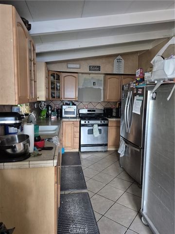 419 E Lee, Azusa, CA 91702