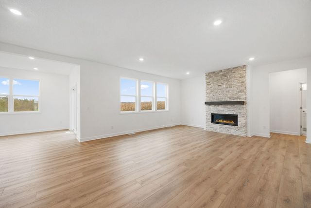 18211 Huntley Trail, Lakeville, MN 55044