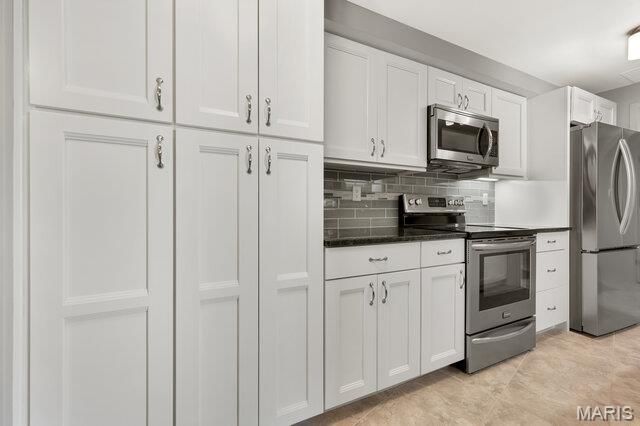 200 S Brentwood Boulevard S 14C, Clayton, MO 63105
