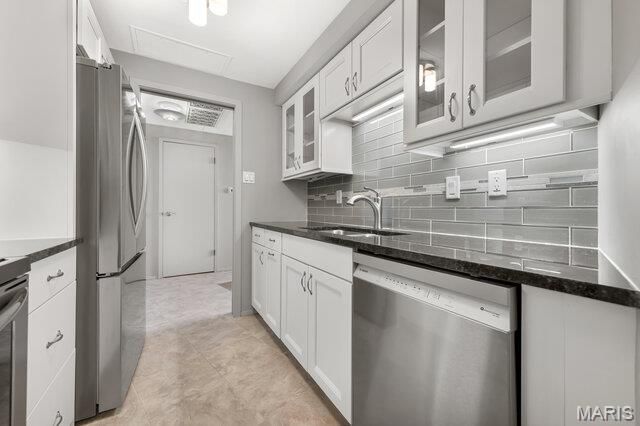 200 S Brentwood Boulevard S 14C, Clayton, MO 63105