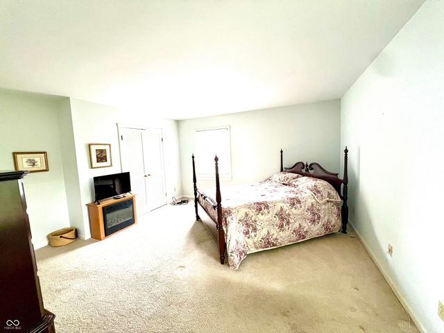 1025 Maple Drive, Greenfield, IN 46140