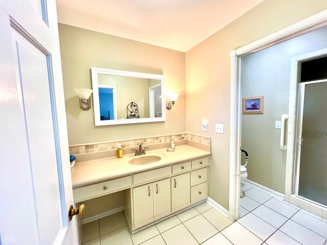 1025 Maple Drive, Greenfield, IN 46140