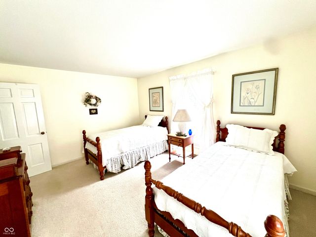 1025 Maple Drive, Greenfield, IN 46140