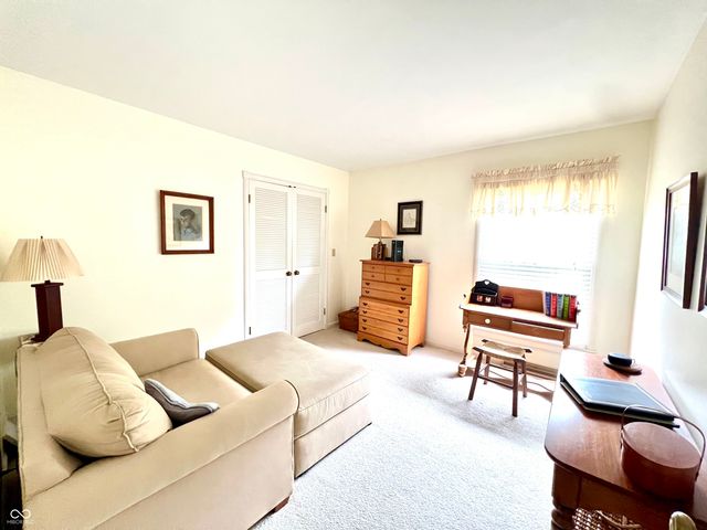 1025 Maple Drive, Greenfield, IN 46140