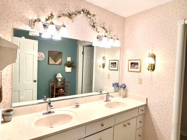 1025 Maple Drive, Greenfield, IN 46140