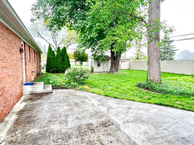 1025 Maple Drive, Greenfield, IN 46140