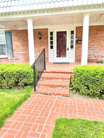1025 Maple Drive, Greenfield, IN 46140