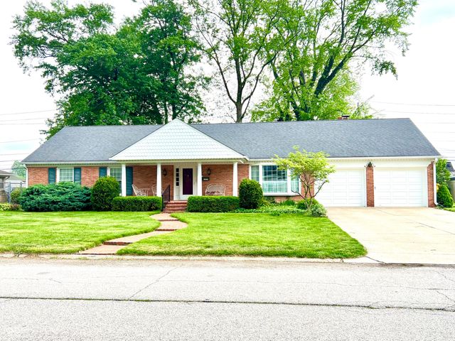 1025 Maple Drive, Greenfield, IN 46140