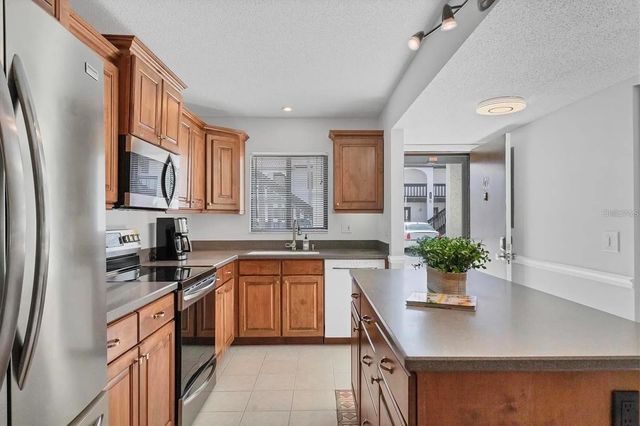 1640 STICKNEY POINT ROAD 40-101, Sarasota, FL 34231