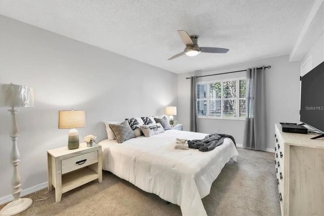 1640 STICKNEY POINT ROAD 40-101, Sarasota, FL 34231