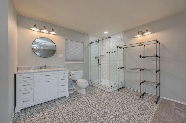 227 Glencairn Court, Houston, TX 77336