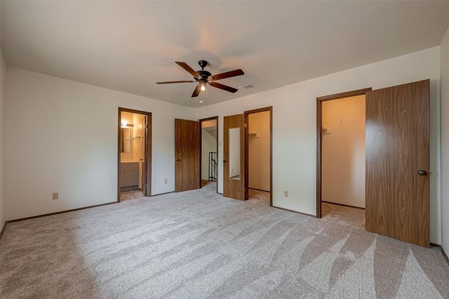 227 Glencairn Court, Houston, TX 77336