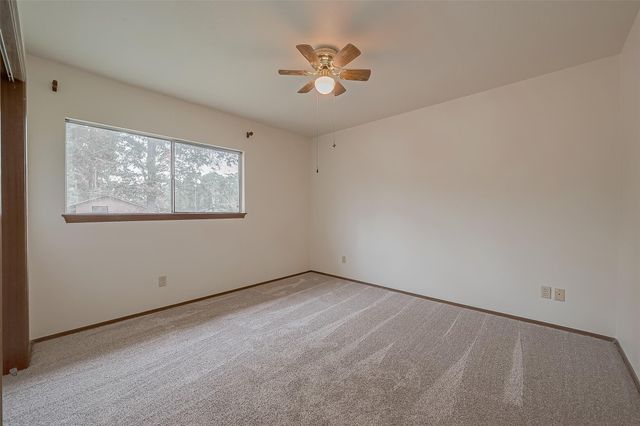 227 Glencairn Court, Houston, TX 77336