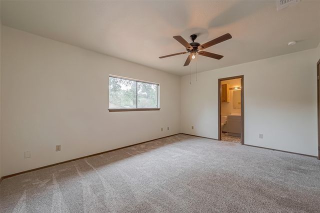 227 Glencairn Court, Houston, TX 77336