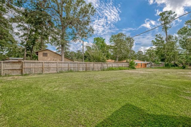 227 Glencairn Court, Houston, TX 77336