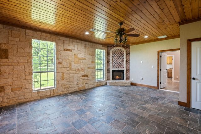 16355 N Highway 6, Valley Mills, TX 76689