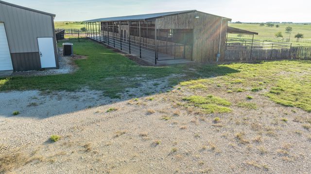 16355 N Highway 6, Valley Mills, TX 76689