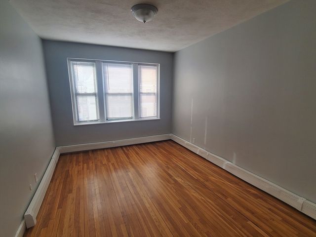 10 Abbottsford 5, Boston, MA 02121