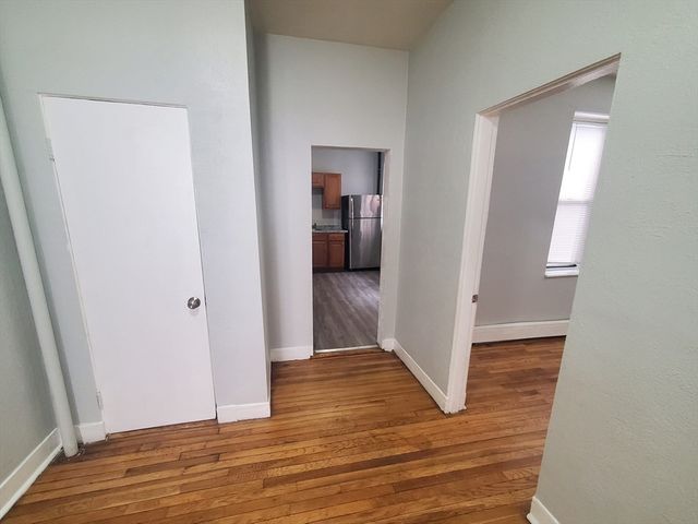 10 Abbottsford 5, Boston, MA 02121