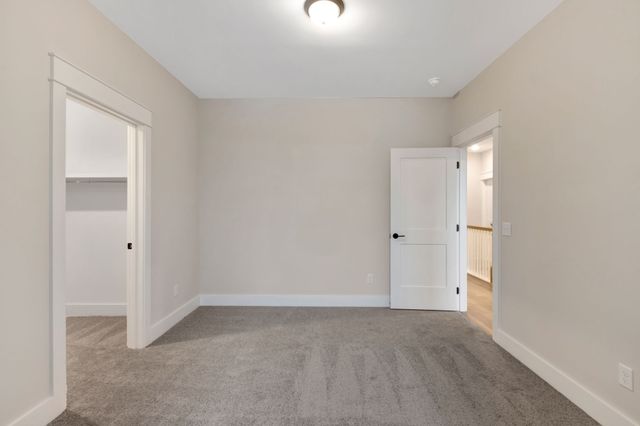 5738 Lennis Ln, Murfreesboro, TN 37129