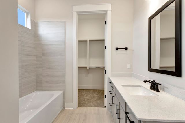 5738 Lennis Ln, Murfreesboro, TN 37129