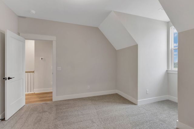 5738 Lennis Ln, Murfreesboro, TN 37129