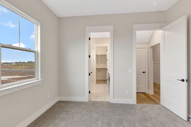 5738 Lennis Ln, Murfreesboro, TN 37129