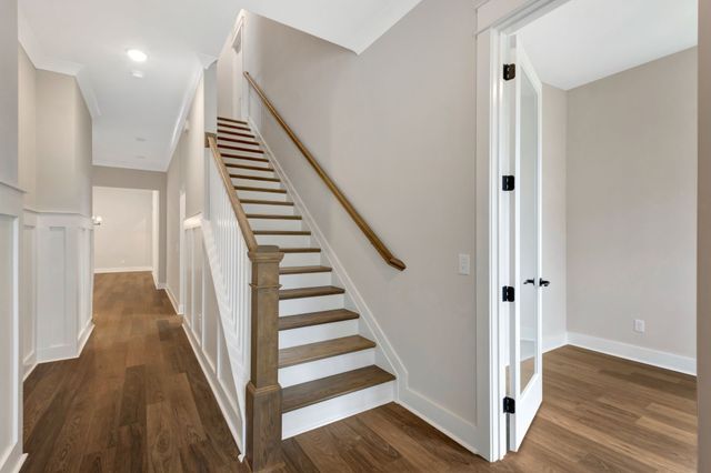 5738 Lennis Ln, Murfreesboro, TN 37129