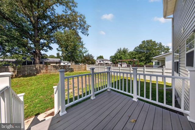 47 MIDLAND DR, Newark, DE 19713
