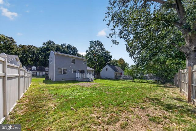 47 MIDLAND DR, Newark, DE 19713