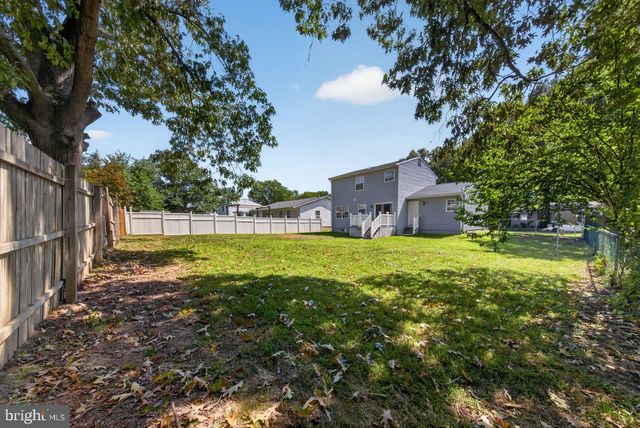47 MIDLAND DR, Newark, DE 19713