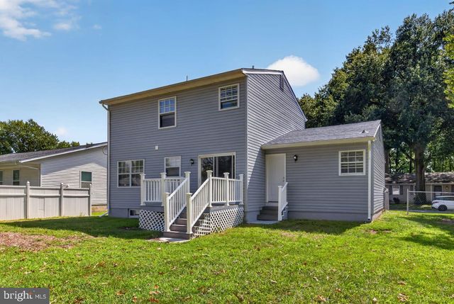 47 MIDLAND DR, Newark, DE 19713