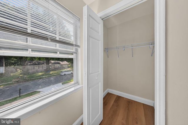 47 MIDLAND DR, Newark, DE 19713