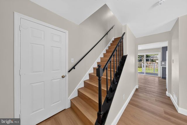 47 MIDLAND DR, Newark, DE 19713