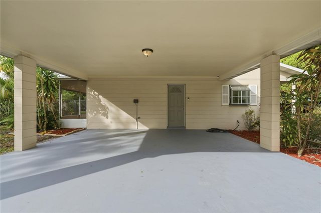 1405 DOLPHIN DRIVE, Lakeland, FL 33801