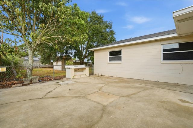 1405 DOLPHIN DRIVE, Lakeland, FL 33801