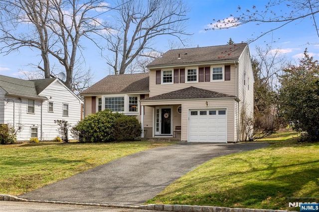 43 Forest Road, Cedar Grove, NJ 07009