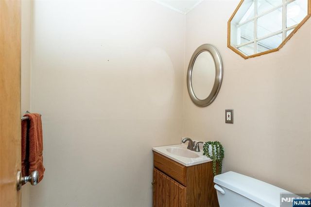 43 Forest Road, Cedar Grove, NJ 07009