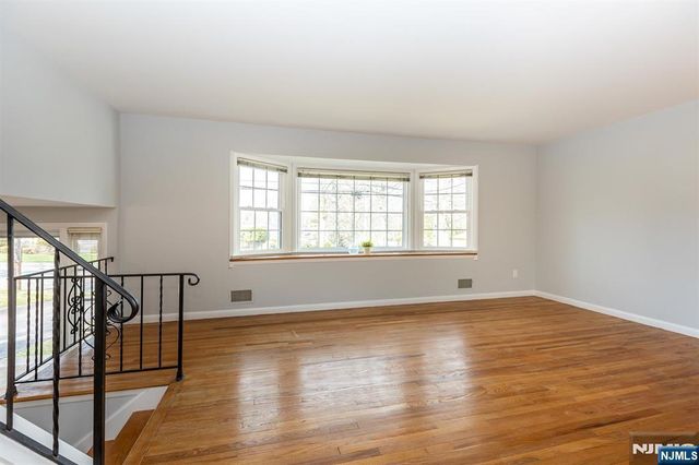 43 Forest Road, Cedar Grove, NJ 07009