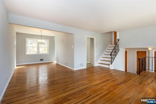 43 Forest Road, Cedar Grove, NJ 07009